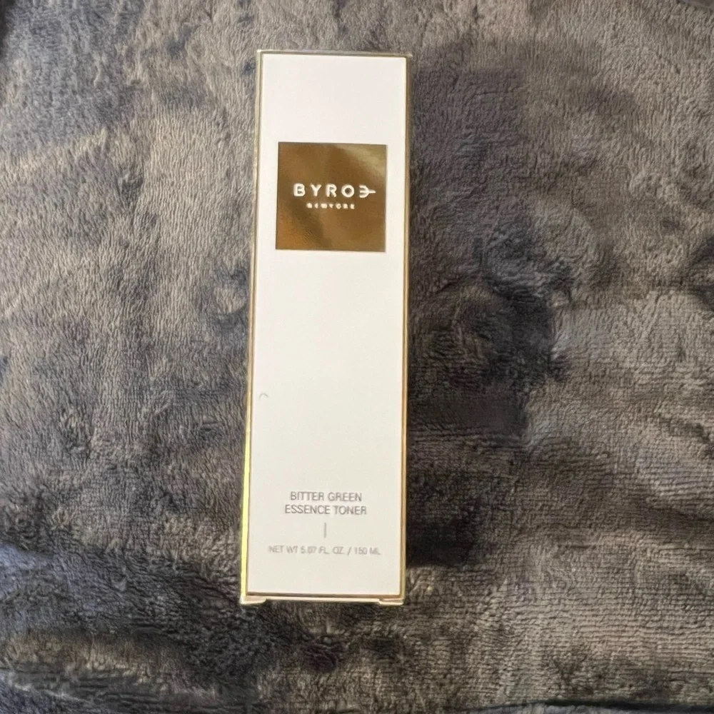 Bitter Green Essence Toner-Brand New in Box​​​​